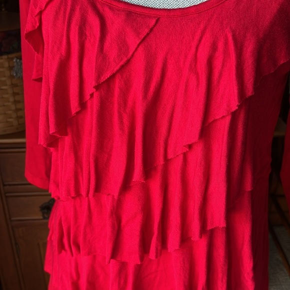 Fun red top! - Picture 2 of 4